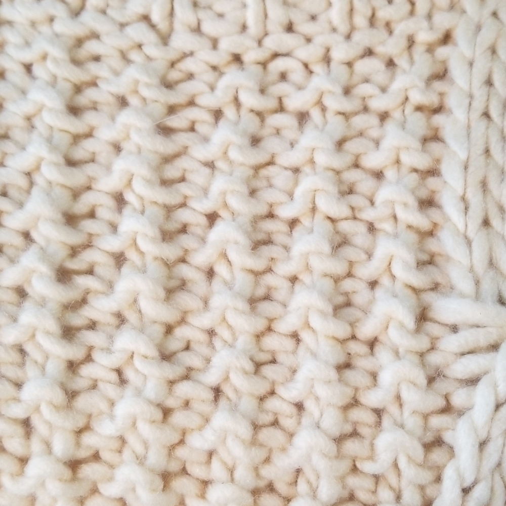 UNIF Chunky Knit Oversized Sweater - Picture 8 of 8